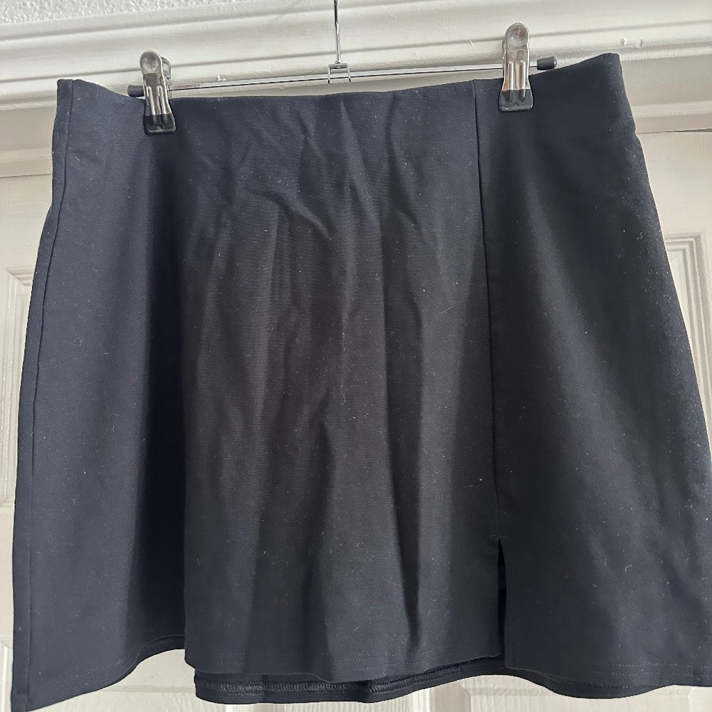 NWT American Eagle skort size L